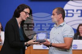 Национален пресклуб на БТА-София - Държавна агенция „Безопасност на движението по пътищата" - награди