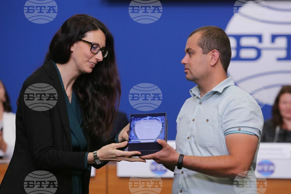 Национален пресклуб на БТА-София - Държавна агенция „Безопасност на движението по пътищата" - награди