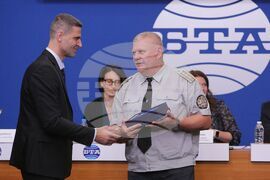 Национален пресклуб на БТА-София - Държавна агенция „Безопасност на движението по пътищата" - награди