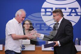 Национален пресклуб на БТА-София - Държавна агенция „Безопасност на движението по пътищата" - награди