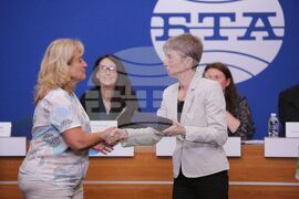 Национален пресклуб на БТА-София - Държавна агенция „Безопасност на движението по пътищата" - награди