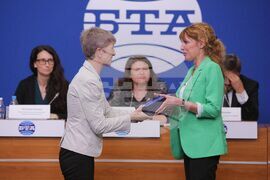 Национален пресклуб на БТА-София - Държавна агенция „Безопасност на движението по пътищата" - награди