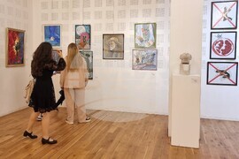 Варна - НУИ „Добри Христов" - изложба