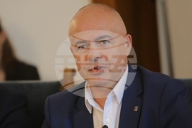 Парламент - Комисия по транспорт и съобщения