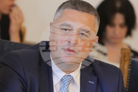 Парламент - Комисия по транспорт и съобщения