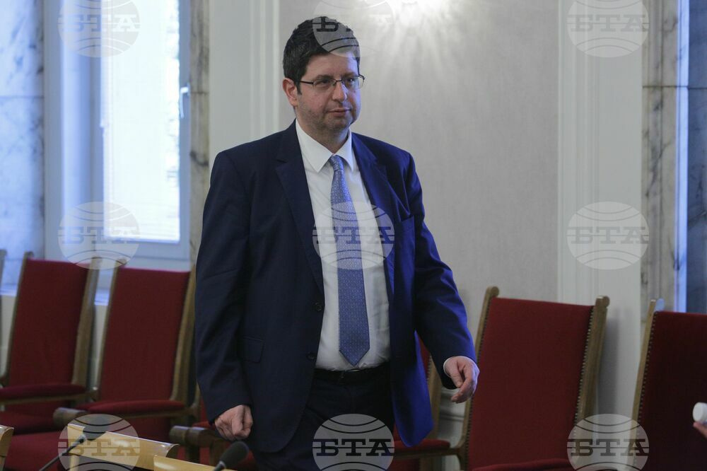 Парламент - Комисия по бюджет и финанси