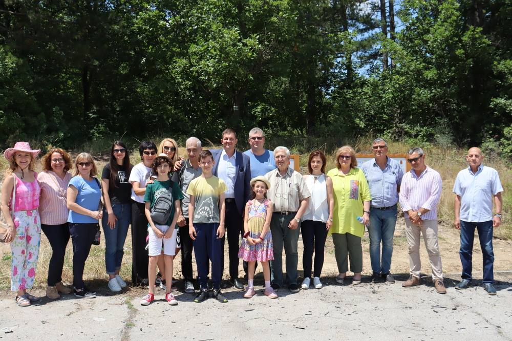 Община Хасково: Новата екопътека на Българските ханове и царе в лесопарк Кенана беше открита днес 