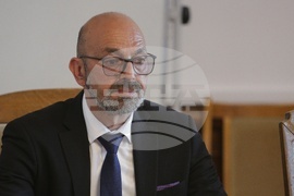 Парламент - Комисия по туризъм