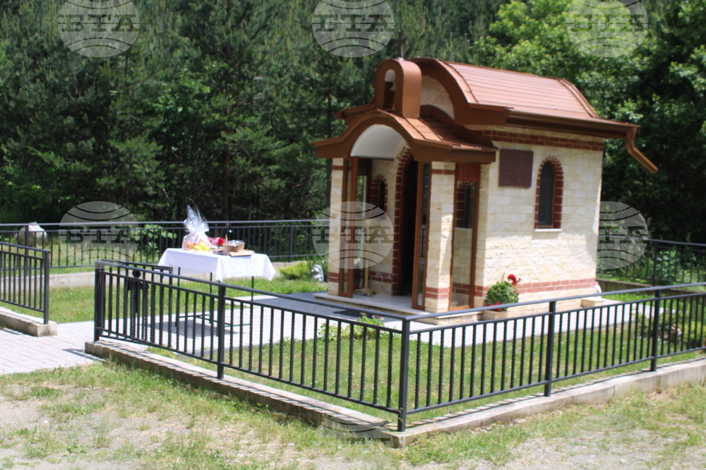 Село Бели Искър - параклис - Петровден