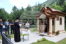 Село Бели Искър - параклис - Петровден