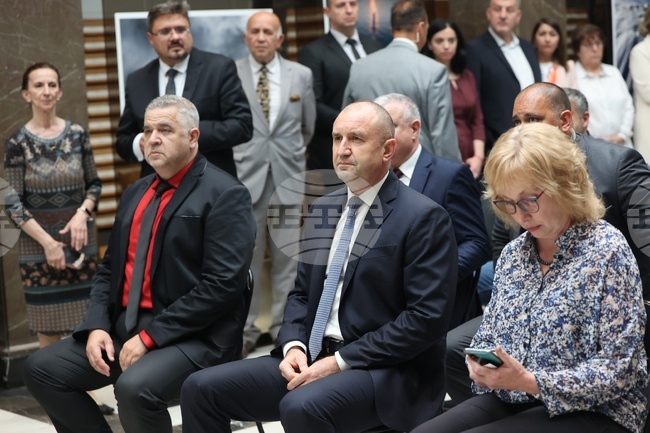 Национална библиотека - книга - представяне