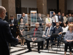 Снимка: Президентство