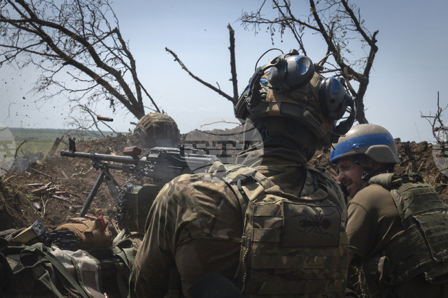 Украинската армия обяви, че си е върнала контрола над село Новий Комар в Донецка област