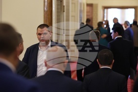 Парламент- заседание