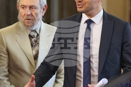 Парламент - Възраждане - пресконференция