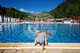 Село Чифлик - лято - плувен басейн