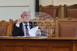 Парламентарен контрол - Кирил Вътев