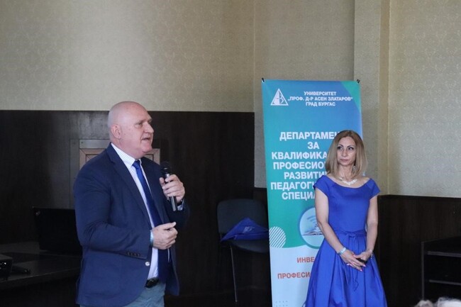 Министър Цоков: Промяната в училищното образование започва от подготовката на бъдещите учители