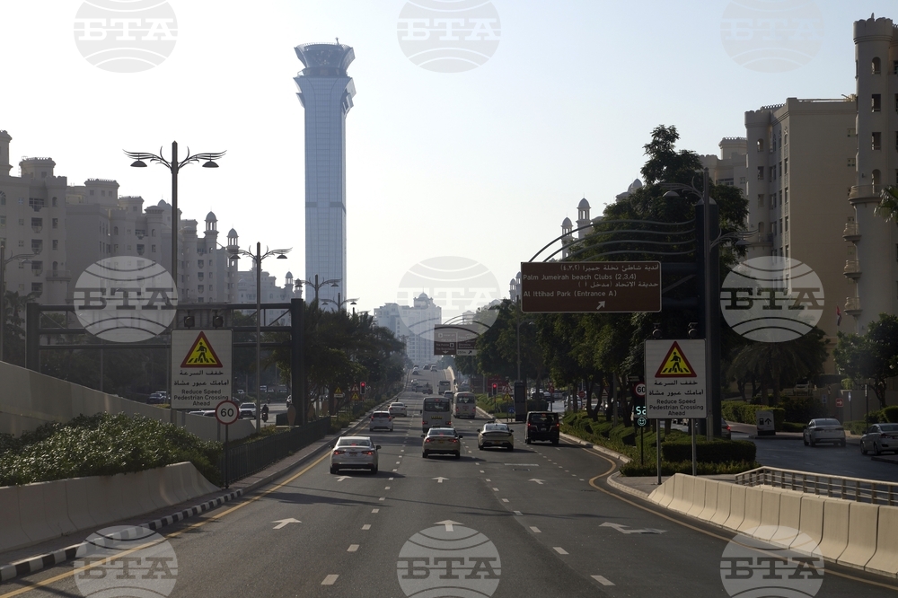 ОАЕ разполагат с достатъчно резерви от основни стоки, жителите на Емирствата са призовани да не се запасяват