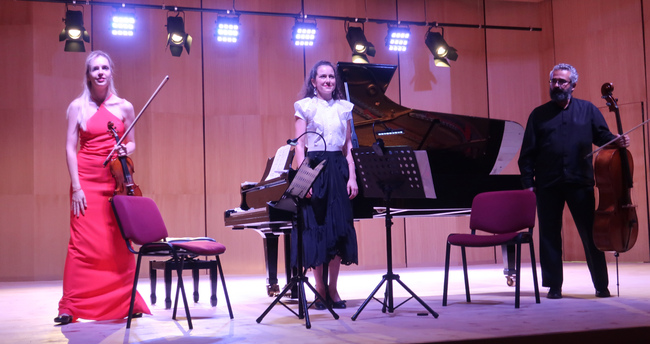 Клавирно трио “La Cadenza” поднесе на ценителите на класиката в Плевен програма с творби от полски композитори