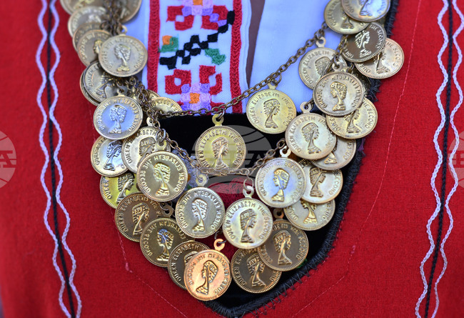 Курс по българска народна музика и танци за деца стартира от новата учебна година в Първо българско неделно училище „Ян Бибиян“ в Стокхолм