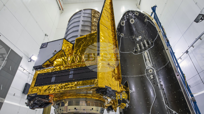 Телескопът "Евклид" надникна в дълбините на загадъчен облак