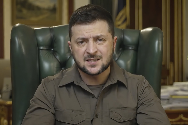 Зеленски пред румънския парламент: Трябва заедно да спрем хората, които искат геноцид в Европа