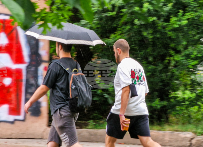 Дъждовно време 