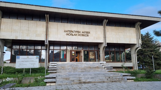 Новата книга “Принцът в зелено” на писателката Марина Константинова ще бъде представена на 26 ноември