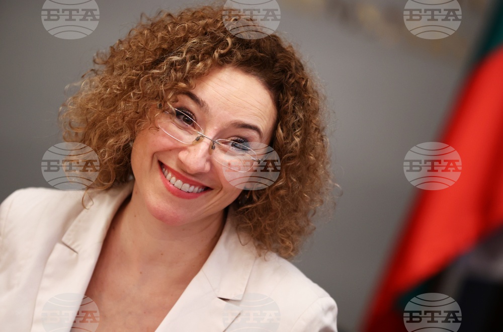 Social Policy Minister: Bulgarian Women Ever More Confident and Successful