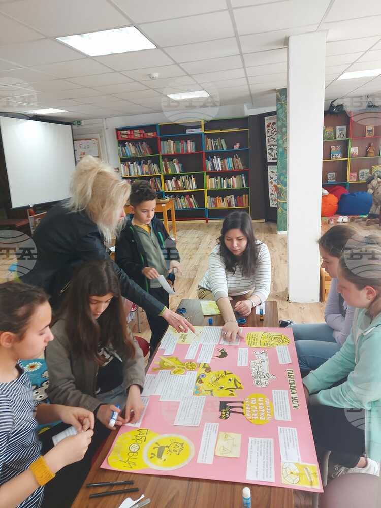 През пролетната ваканция библиотеката в Габрово предлага интересни занимания за учениците
