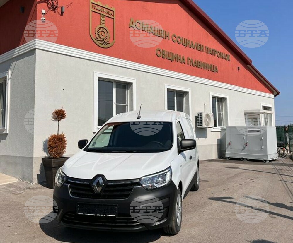 Домашният социален патронаж в силистренската община Главиница получи нов автомобил