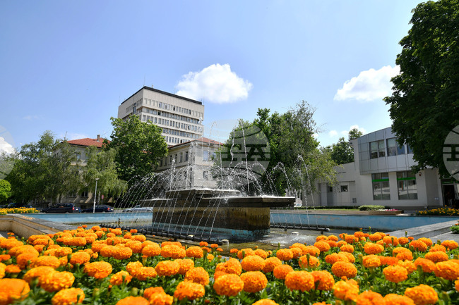 Разград - фонтан - летен сезон