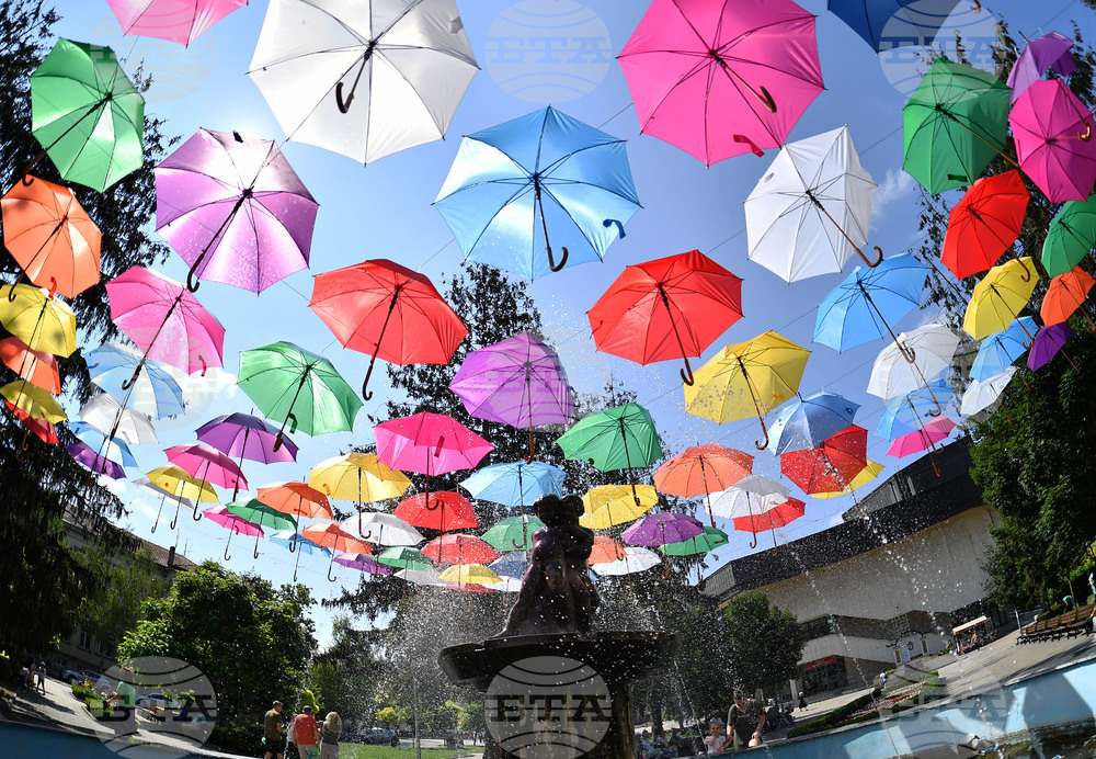 Разград - арт инсталация - чадъри