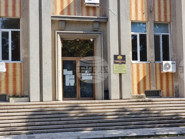 Районната прокуратура в Монтана даде на съд кмета на Лом по обвинение за престъпление против политическите права