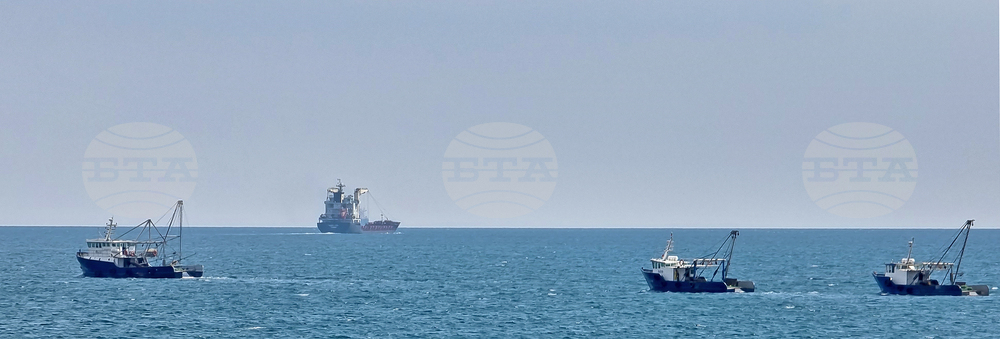 С нови катери ИАРА ще контролира риболова в Черно море