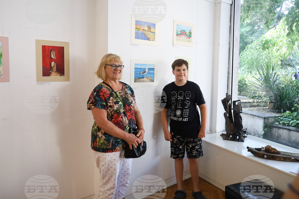 Бургас - Artists connect - международна изложба