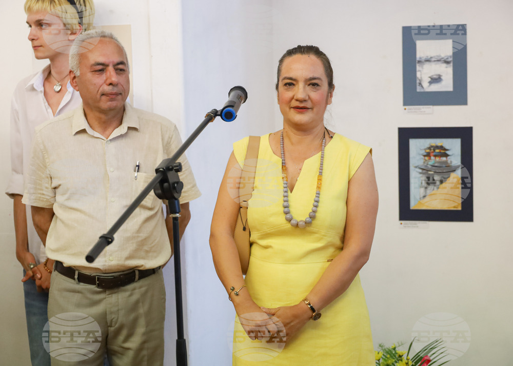 Бургас - Artists connect - международна изложба