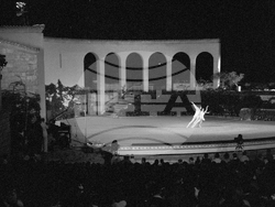 Варна (11 юли 1964) Първи Международен балетен конкурс във Варна.  Галаспектакъл на конкурса в Летния театър. Пресфото-БТА снимка: Владимир Иванов/Архив