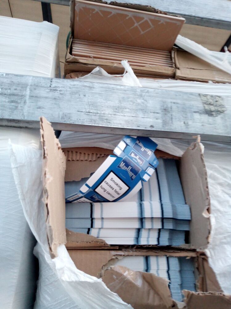 Агенция „Митници“: Заготовки за над 3 милиона кутии цигари задържаха митнически служители на ТД Митница Русе