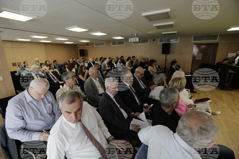 Дом на Европа - Дипломатически институт - дискусия