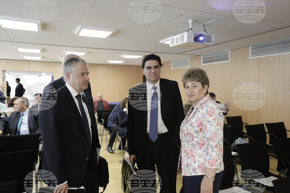 Дом на Европа - Дипломатически институт - дискусия