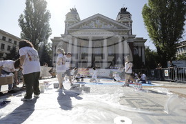 Народен театър "Иван Вазов" - художници от Република Северна Македония и България