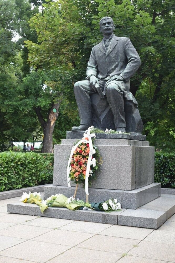 Национален литературен музей: Почит към народния поет Иван Вазов
