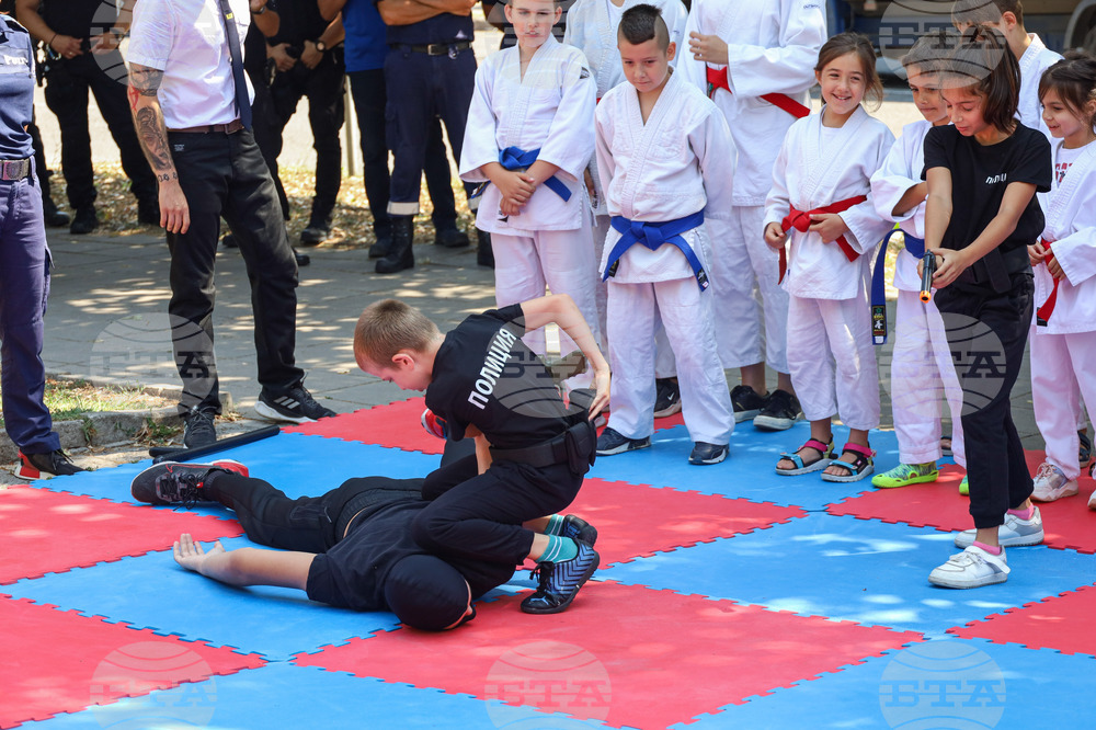 Бургас - МВР годишнина - честване и демонстрация