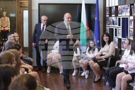 Румен Радев - деца - среща