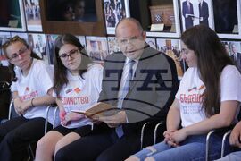 Румен Радев - деца - среща