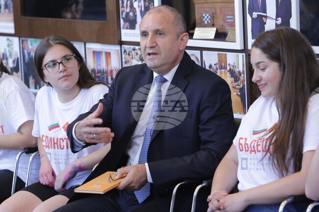 Румен Радев - деца - среща