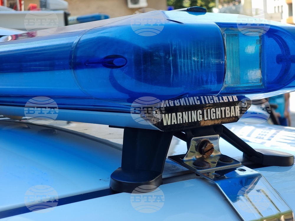 Заради катастрофа между бус и две коли временно е ограничено движението по пътя между Ямбол и село Калчево