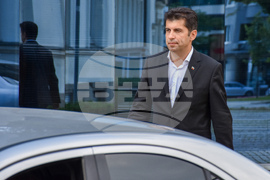 Лидерска среща - отлагане